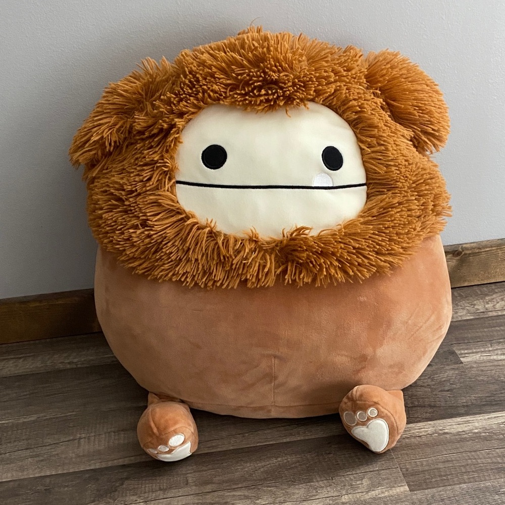 Squishmallows Benny Bigfoot          20 inches